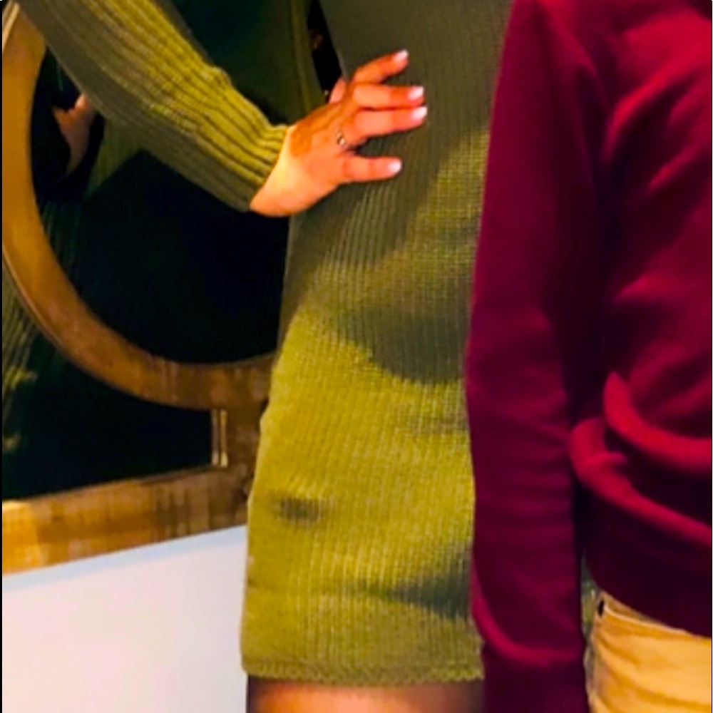 Cute, lightweight green sweater turtleneck sweater dress. Size L fits 10/12.
